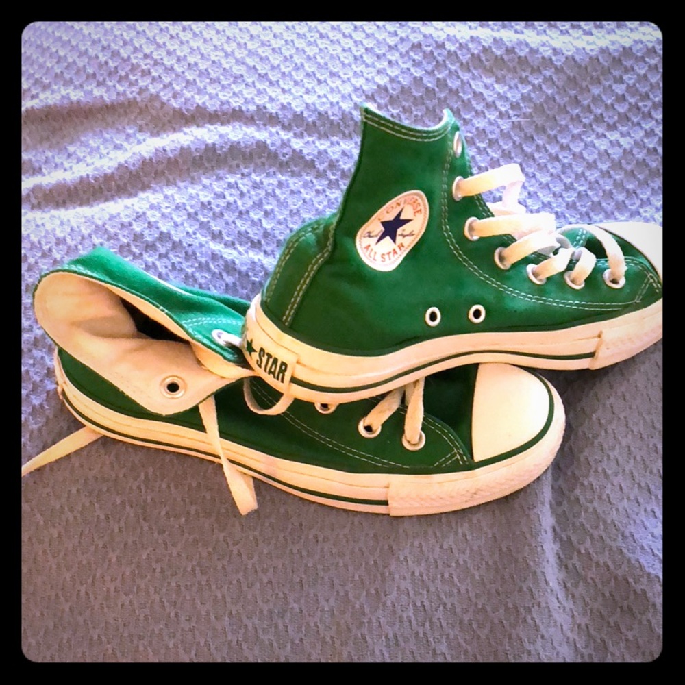 Converse (Chuck Taylors) Woman’s